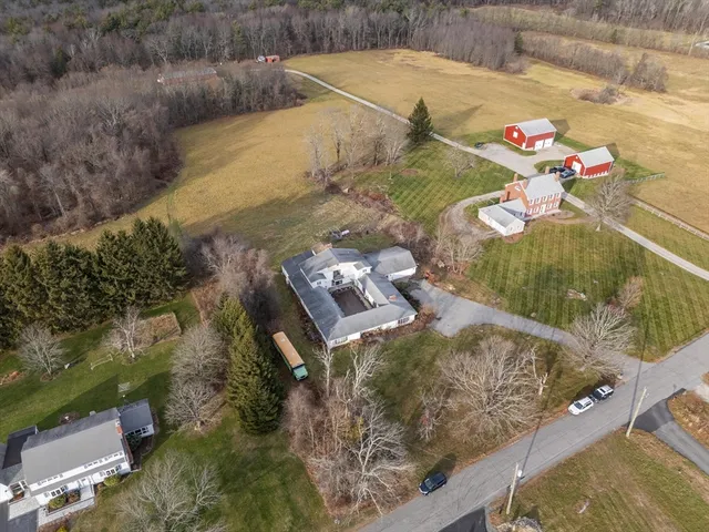 $1,099,000 | 186 8 Lots Road, Sutton, MA 01590
