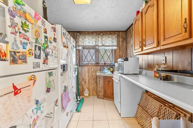 $1,099,000 | 186 8 Lots Road, Sutton, MA 01590