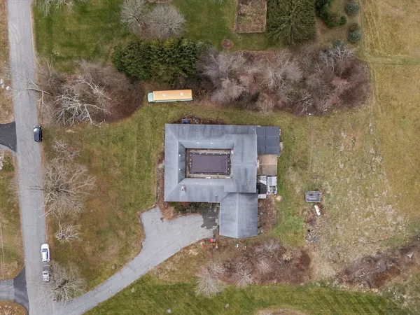 $849,000 | 186 8 Lots Road, Sutton, MA 01590
