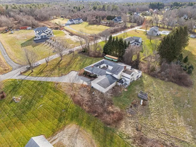 $1,099,000 | 186 8 Lots Road, Sutton, MA 01590