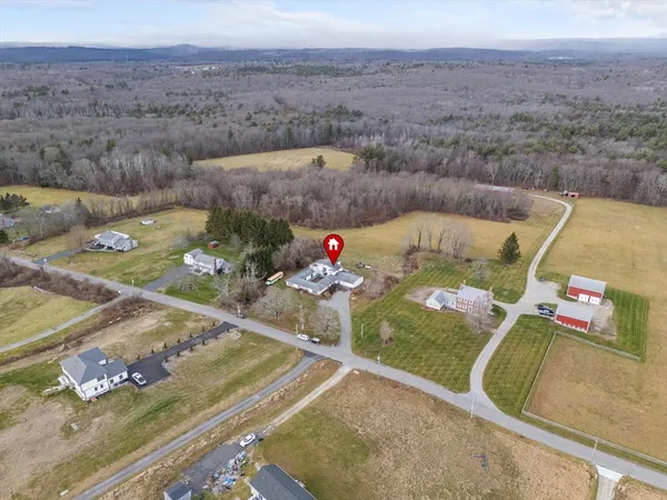 $849,000 | 186 8 Lots Road, Sutton, MA 01590