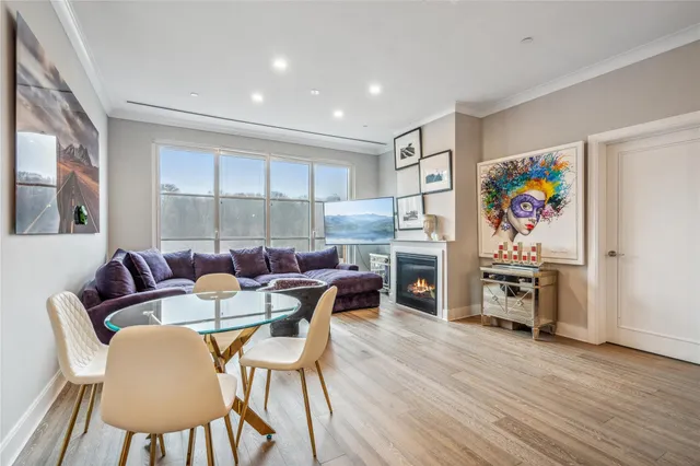 $875,000 | 100 Garvies Point Road, Unit 1327, Glen Cove, NY 11542