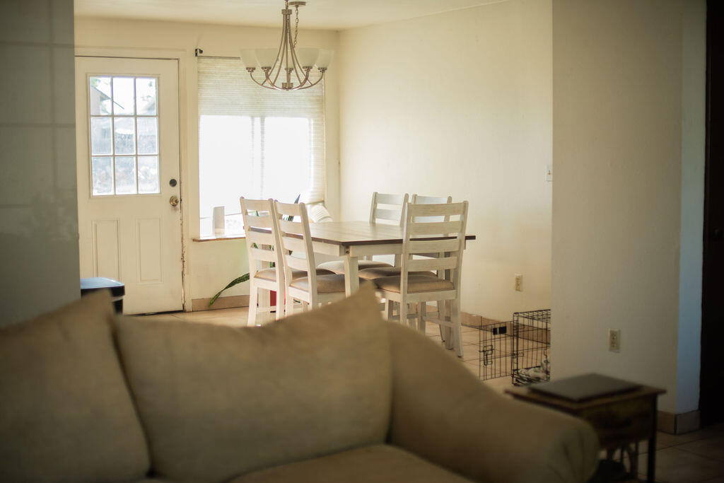 3037 Clearbrook Place Malin, OR 97632 - Photo 14 of 30 a dining room with furniture and window