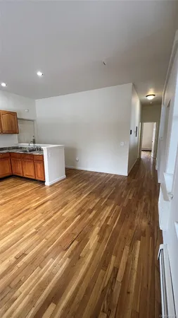 $1,945 | 74 North Street, Unit 3, Newburgh, NY 12550