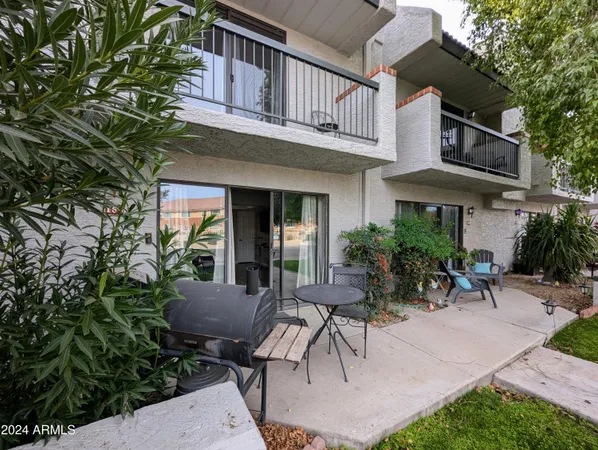 $1,798 | 18239 North 40th Street, Unit 168, Phoenix, AZ 85032