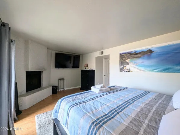 $1,698 | 18239 North 40th Street, Unit 168, Phoenix, AZ 85032