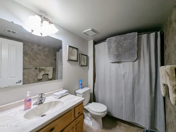 $1,798 | 18239 North 40th Street, Unit 168, Phoenix, AZ 85032