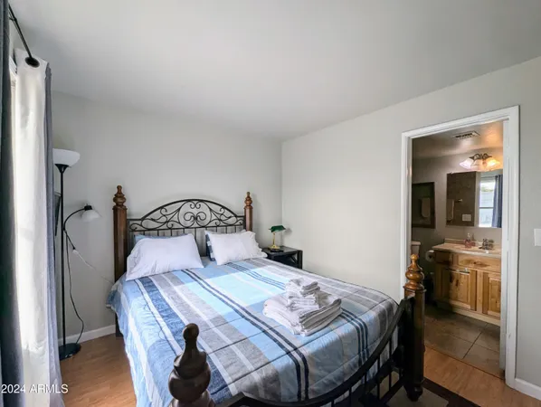 $1,798 | 18239 North 40th Street, Unit 168, Phoenix, AZ 85032