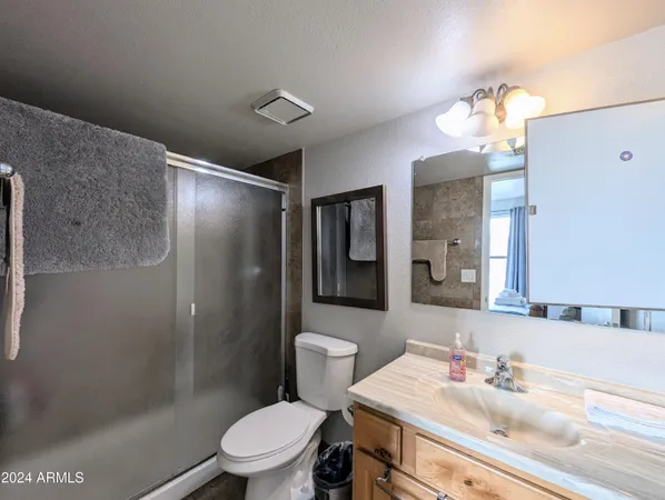 $1,798 | 18239 North 40th Street, Unit 168, Phoenix, AZ 85032