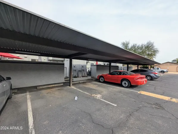 $1,798 | 18239 North 40th Street, Unit 168, Phoenix, AZ 85032