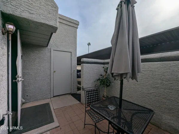 $1,798 | 18239 North 40th Street, Unit 168, Phoenix, AZ 85032