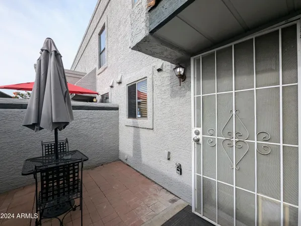 $1,798 | 18239 North 40th Street, Unit 168, Phoenix, AZ 85032