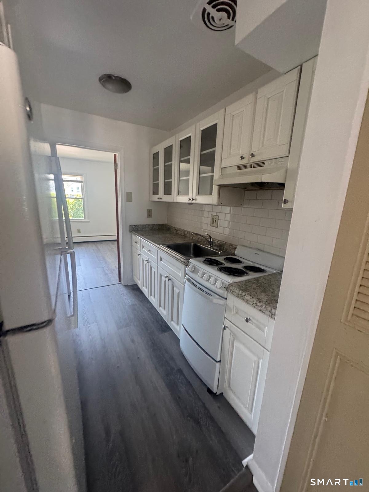 155 Birdseye Street, Unit B6 Bridgeport, CT 06604 - Photo 1 of 10