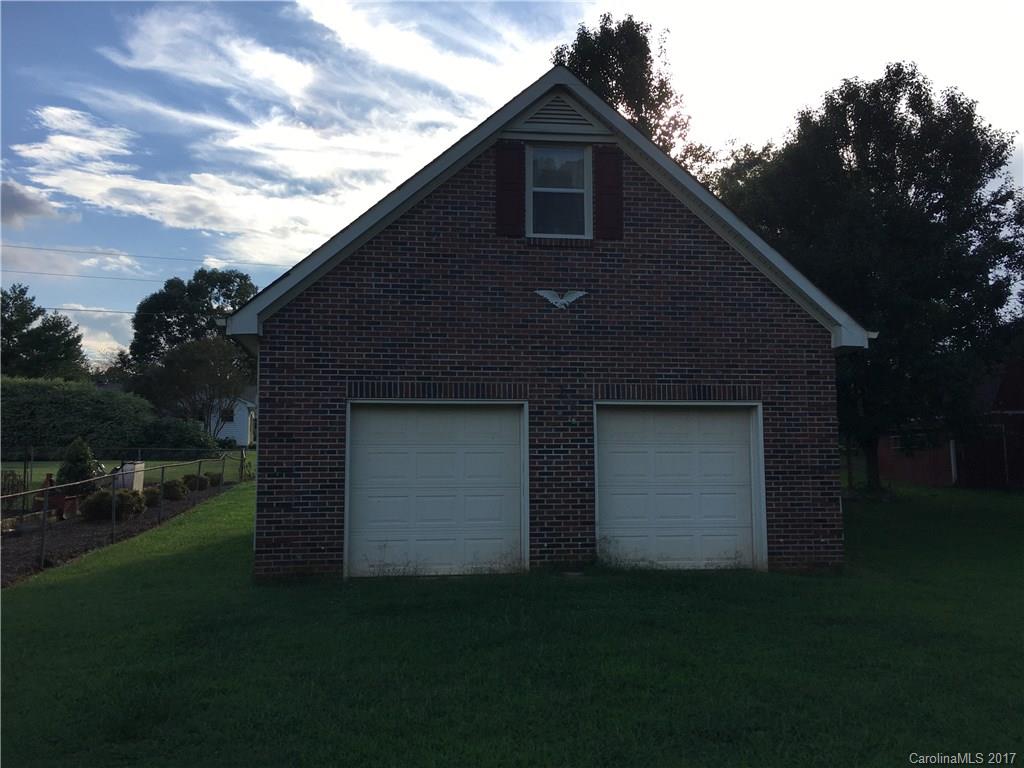 109 Hullis Road Stanley, NC 28164 - Photo 4 of 6 Gallery Image 4