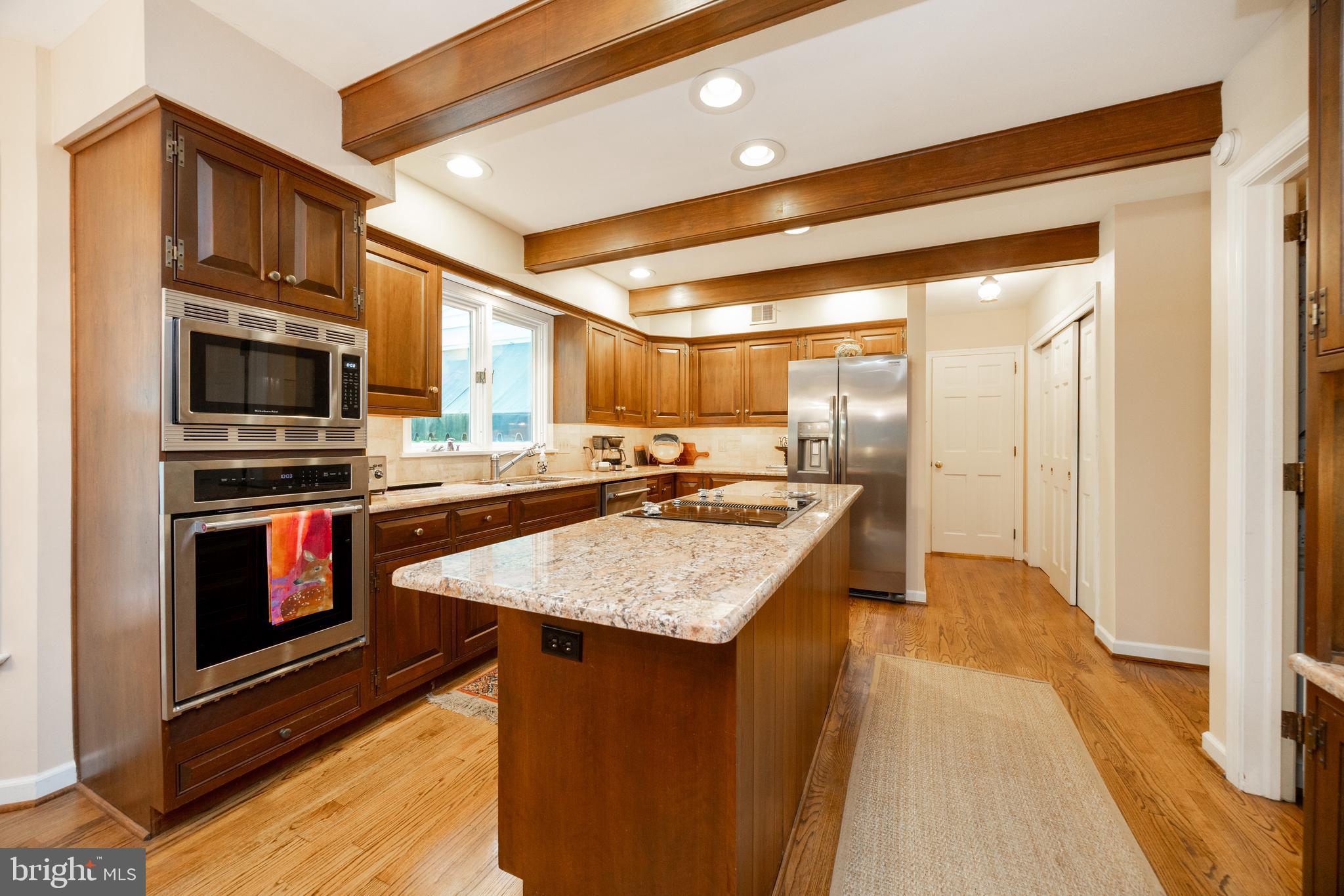 8 Apple Row Kennett Square, PA 19348 - Photo 18 of 35 Center island