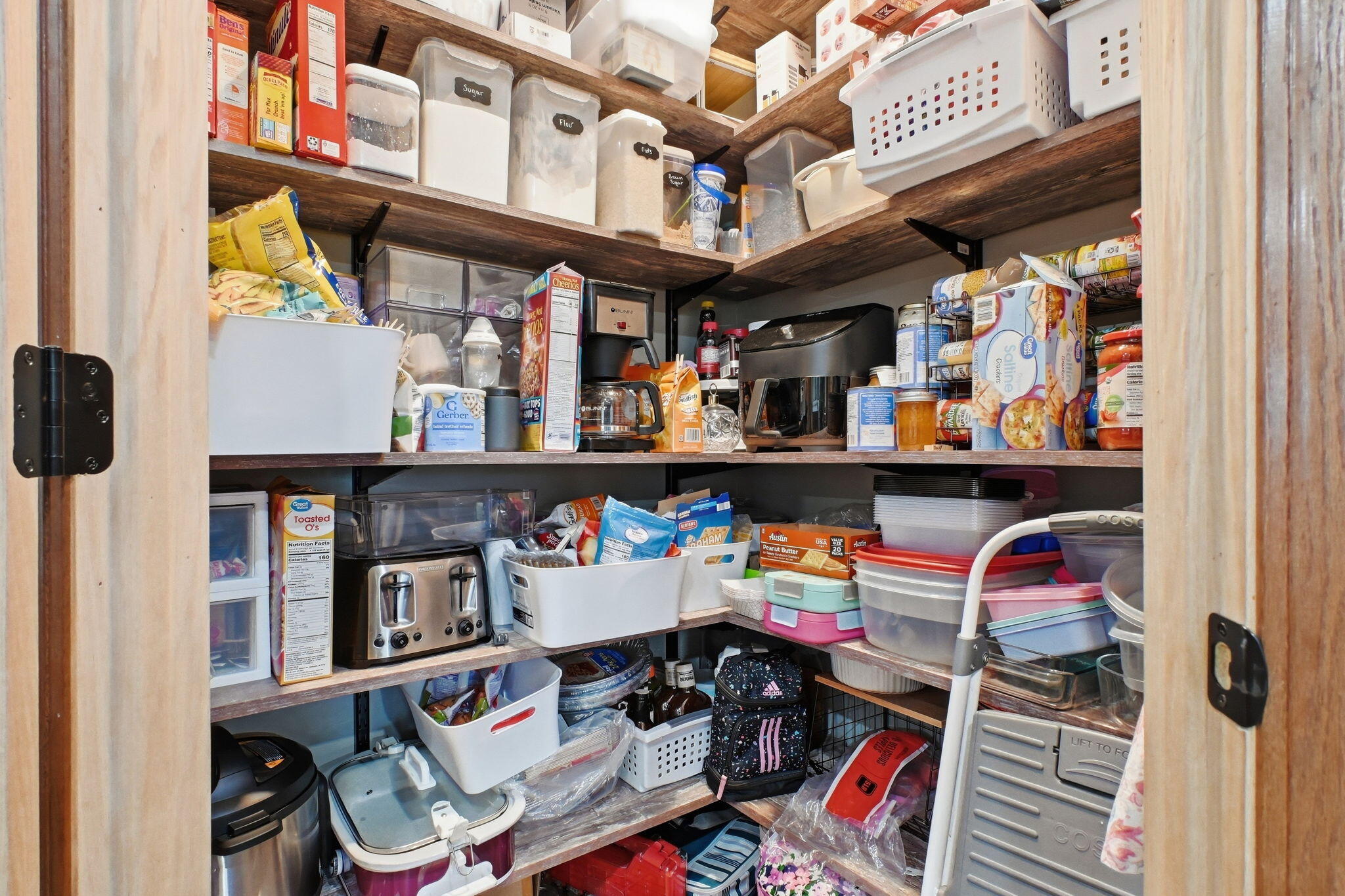 1450 East 340th Road Bolivar, MO 65613 - Photo 22 of 55 Pantry