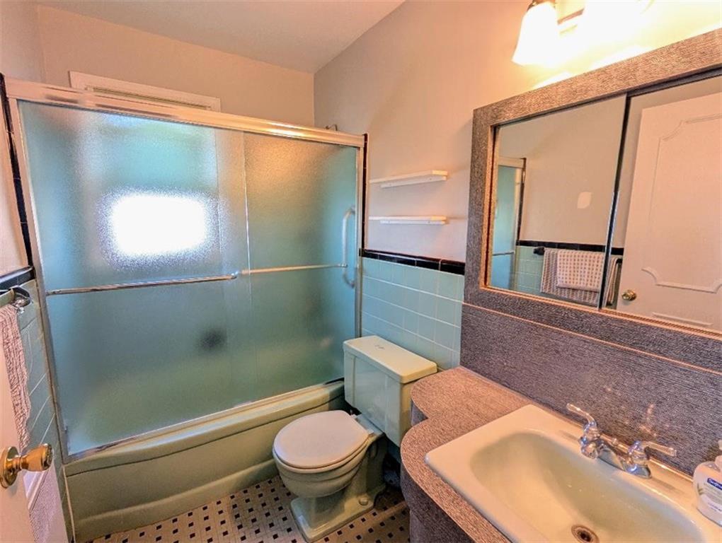 119 11th Beach Queens, NY 11694 - Photo 8 of 22