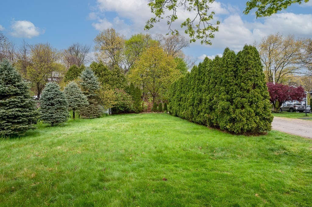 20 Winneconnett Road, Unit 20 Worcester, MA 01605 - Photo 22 of 24