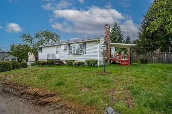 $2,400 | 20 Winneconnett Road, Unit 20, Worcester, MA 01605