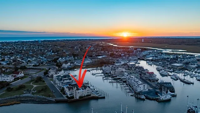 $1,349,000 | 1415 Harbor Lane, Unit 302, Cape May, NJ 08204