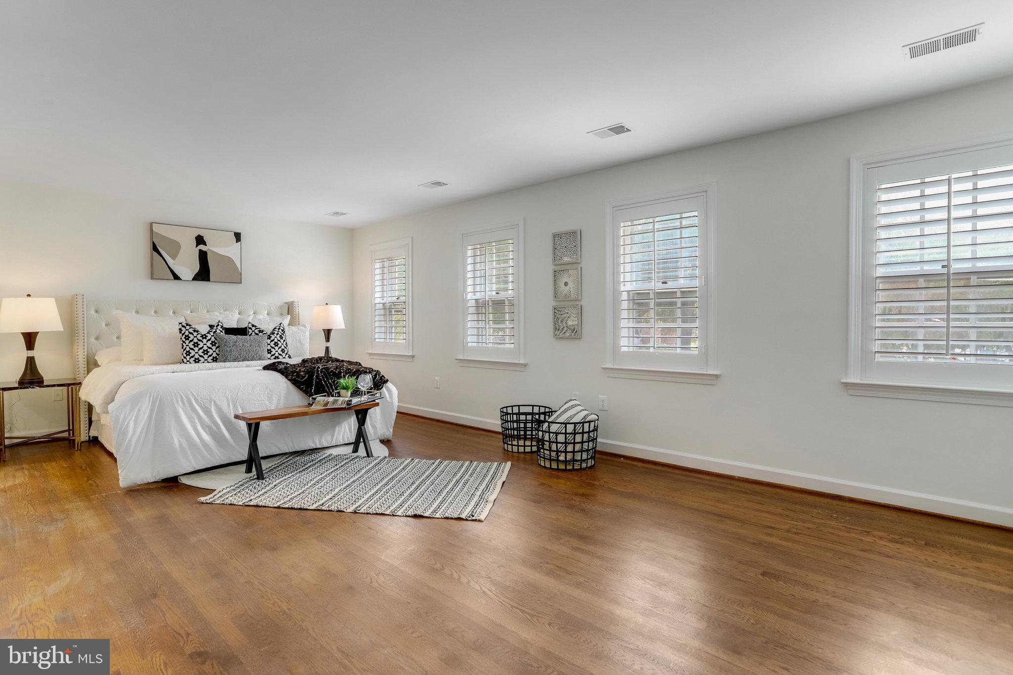 2644 North Glebe Road Arlington, VA 22207 - Photo 30 of 45 Primary suite