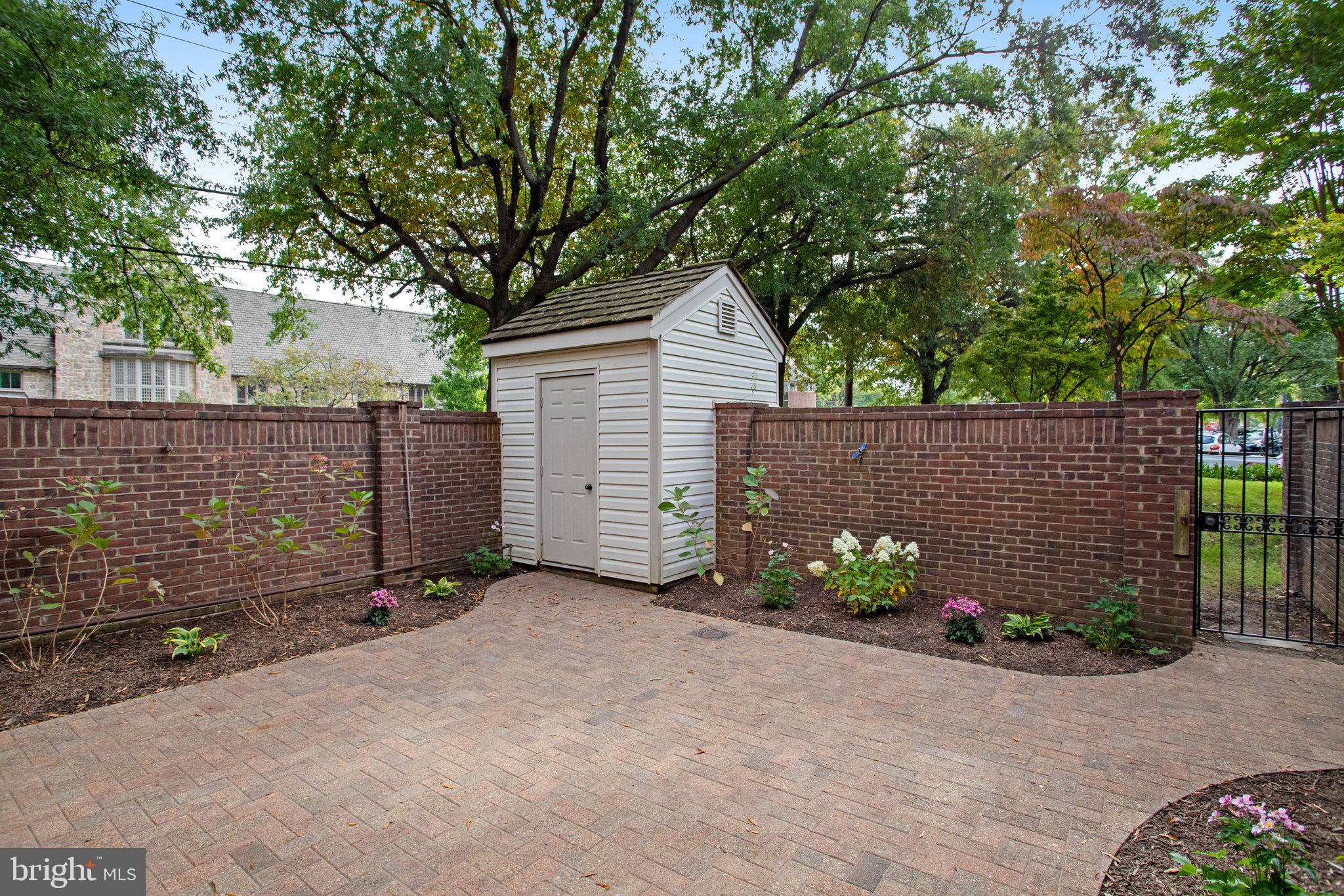 2644 North Glebe Road Arlington, VA 22207 - Photo 43 of 45 Storage shed conveys