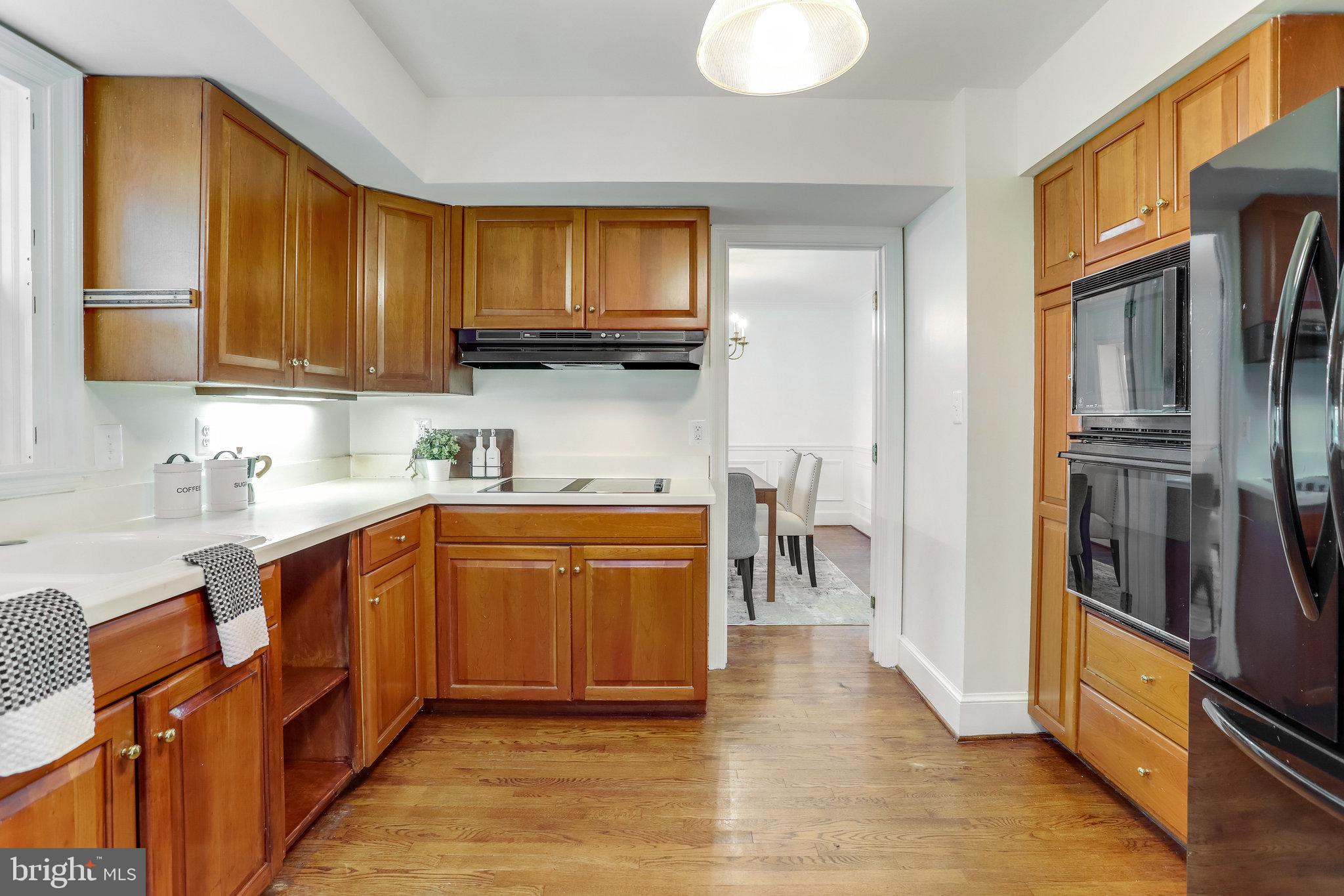 2644 North Glebe Road Arlington, VA 22207 - Photo 10 of 45 Kitchen