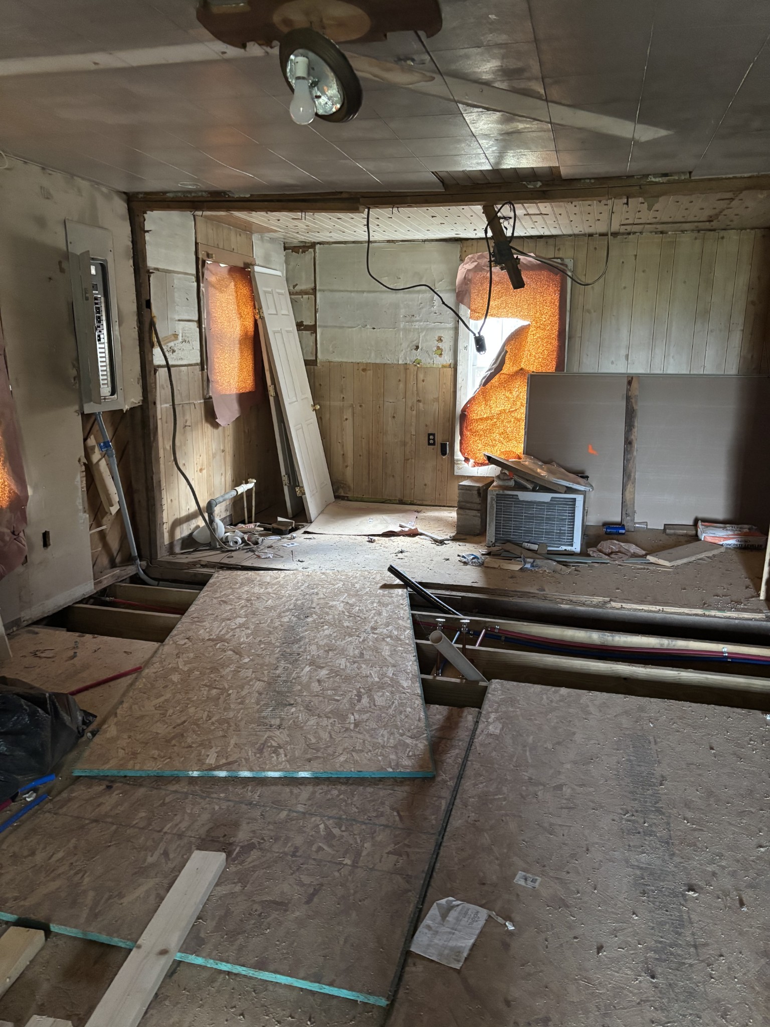 1139 Smartt Station Road Morrison, TN 37357 - Photo 4 of 11 a room with gym equipment