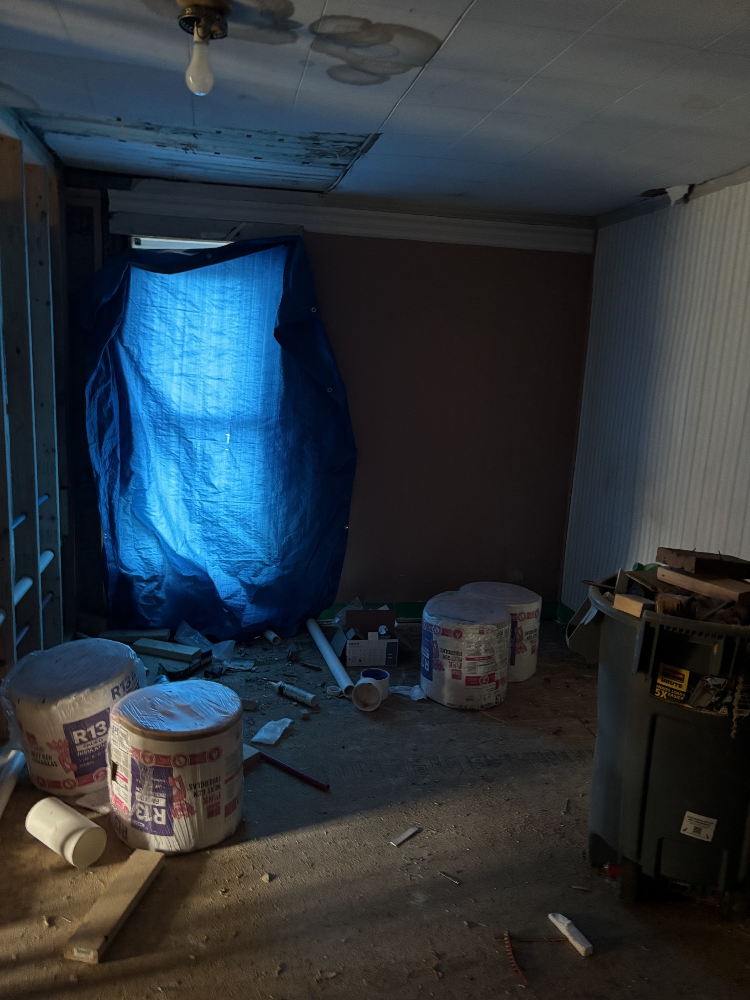 1139 Smartt Station Road Morrison, TN 37357 - Photo 5 of 11 a room with furniture and musical instruments