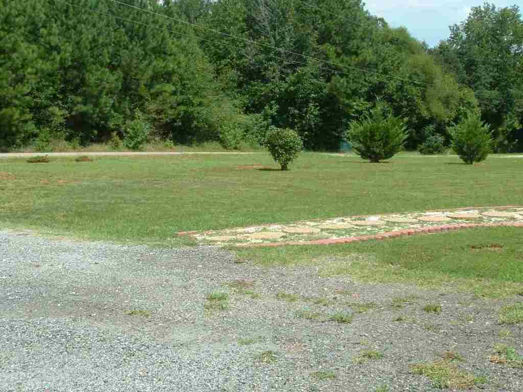 104 Kirby Road Belton, SC 29627 - Photo 3 of 35