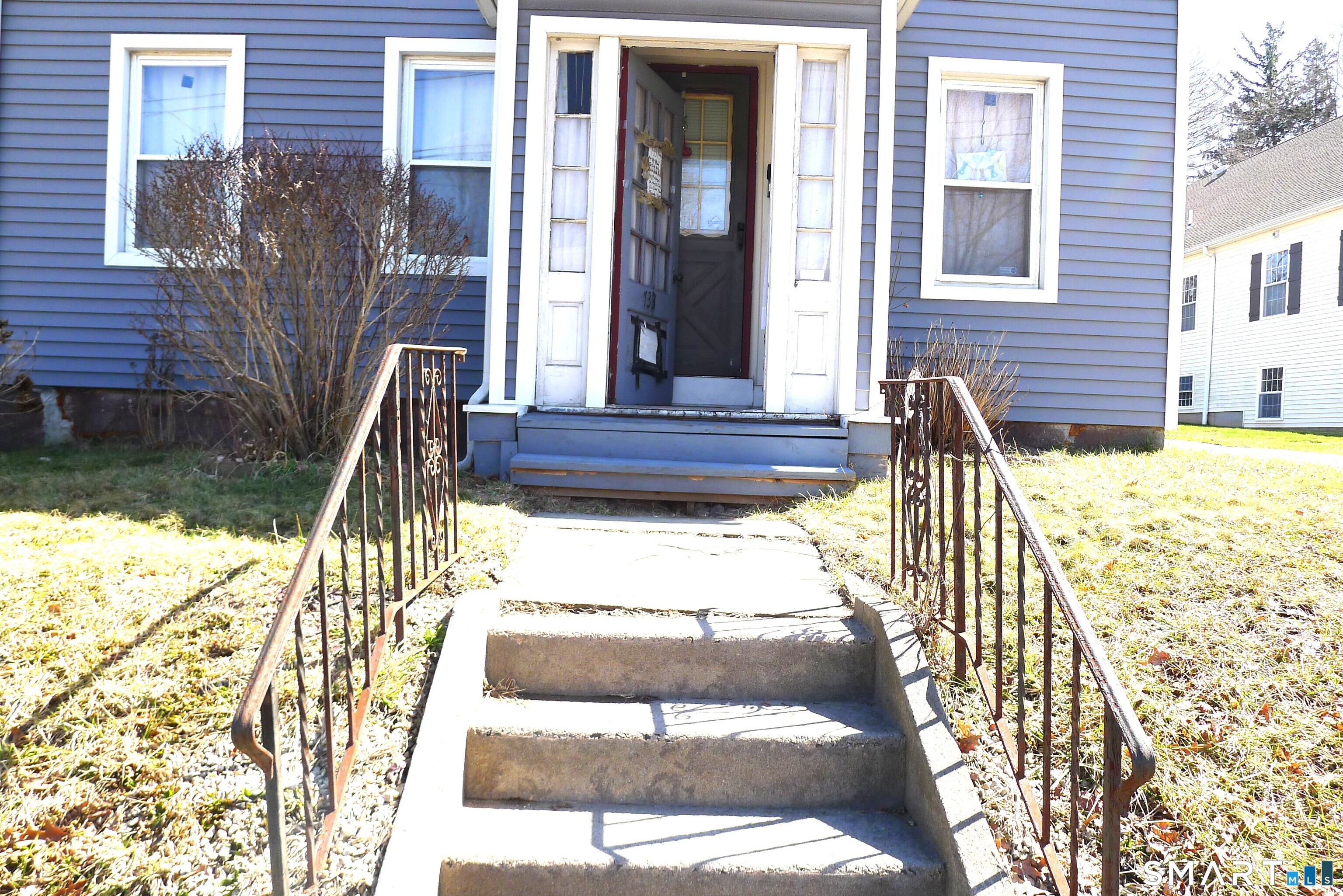 733 Broad Street Meriden, CT 06450 - Photo 2 of 7