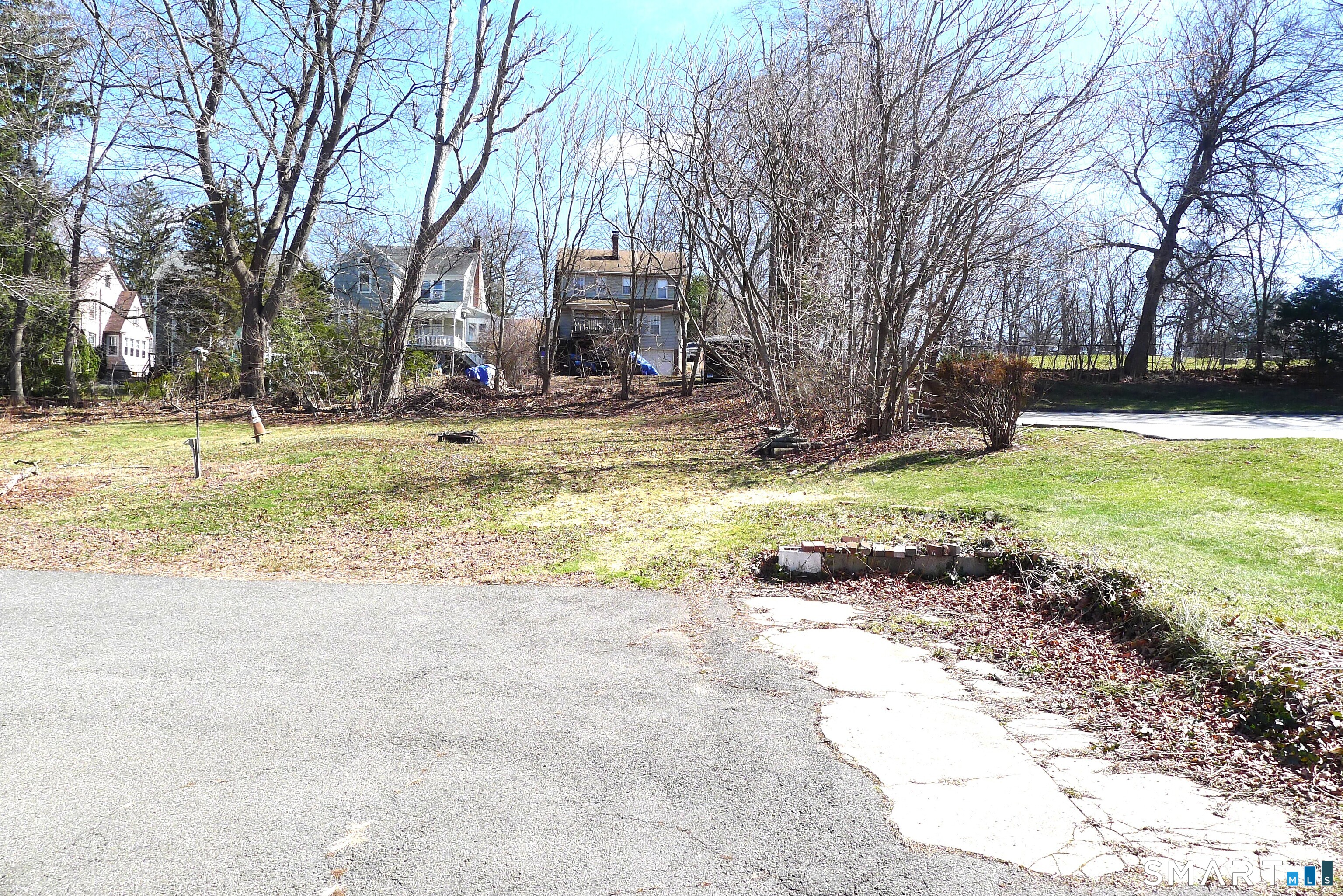 733 Broad Street Meriden, CT 06450 - Photo 5 of 7