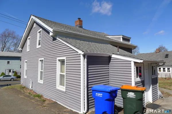 $349,900 | 733 Broad Street, Meriden, CT 06450