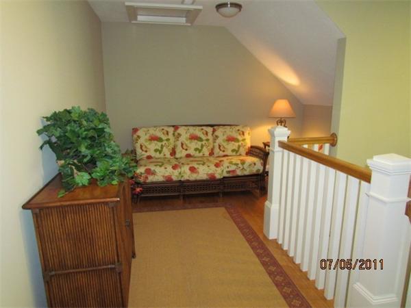 8 Rice Street, Unit 8 Wellesley, MA 02481 - Photo 8 of 10