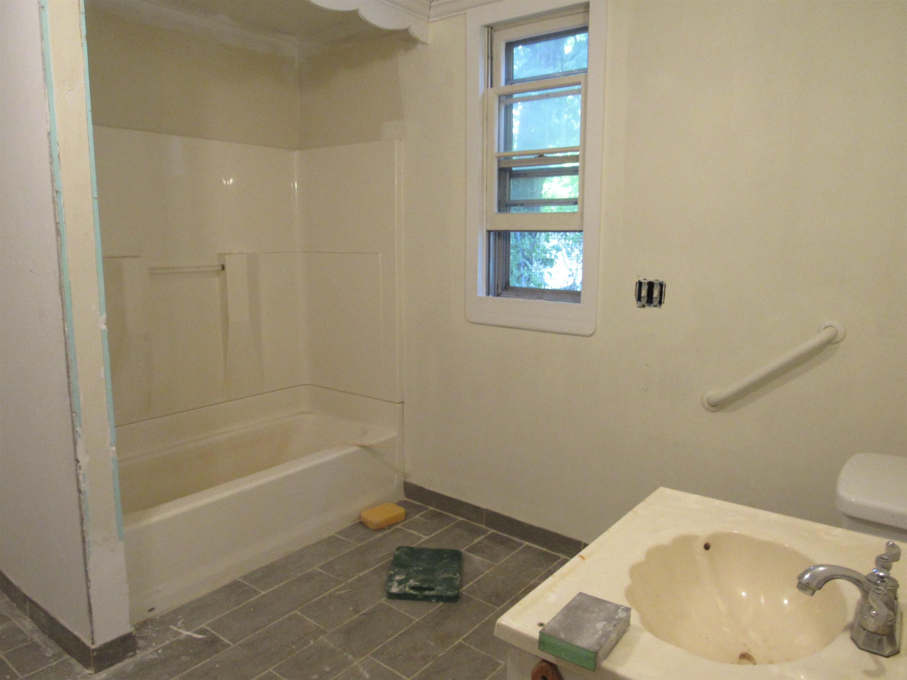 12 Depot Road Townshend, VT 05353 - Photo 17 of 19