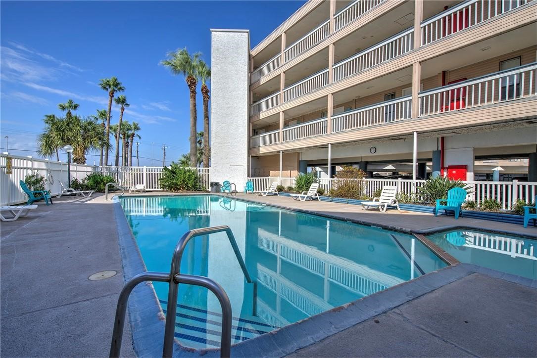 3938 Surfside Boulevard, Unit 3232 Corpus Christi, TX 78402 - Photo 15 of 25