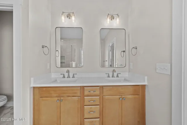 $567,400 | 985 Hunter Grace Drive, Winterville, NC 28590