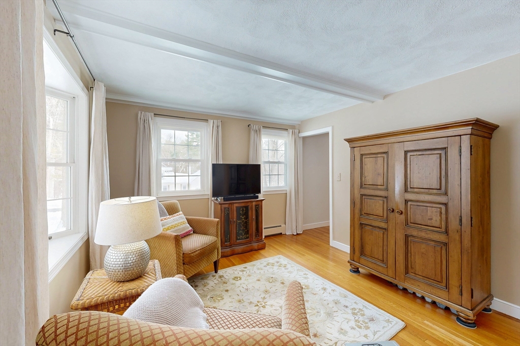 57 Colonial Road Medfield, MA 02052 - Photo 15 of 38 Gallery Image 15