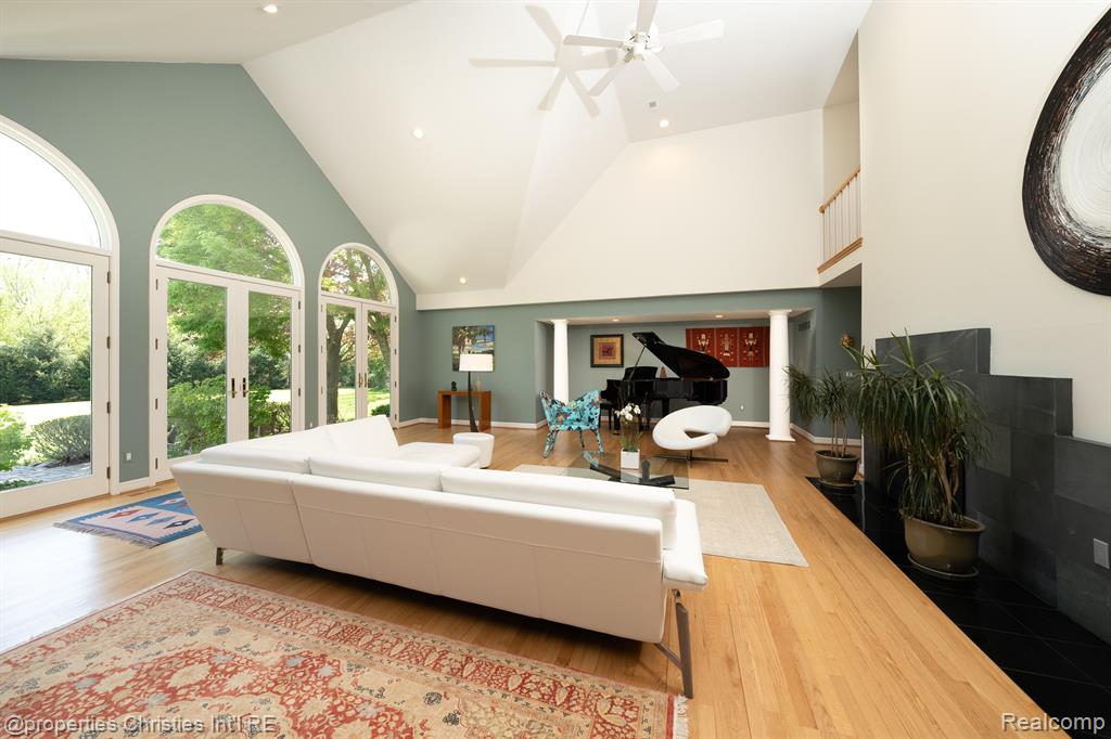 116 Endicott Road Bloomfield Hills, MI 48304 - Photo 9 of 77