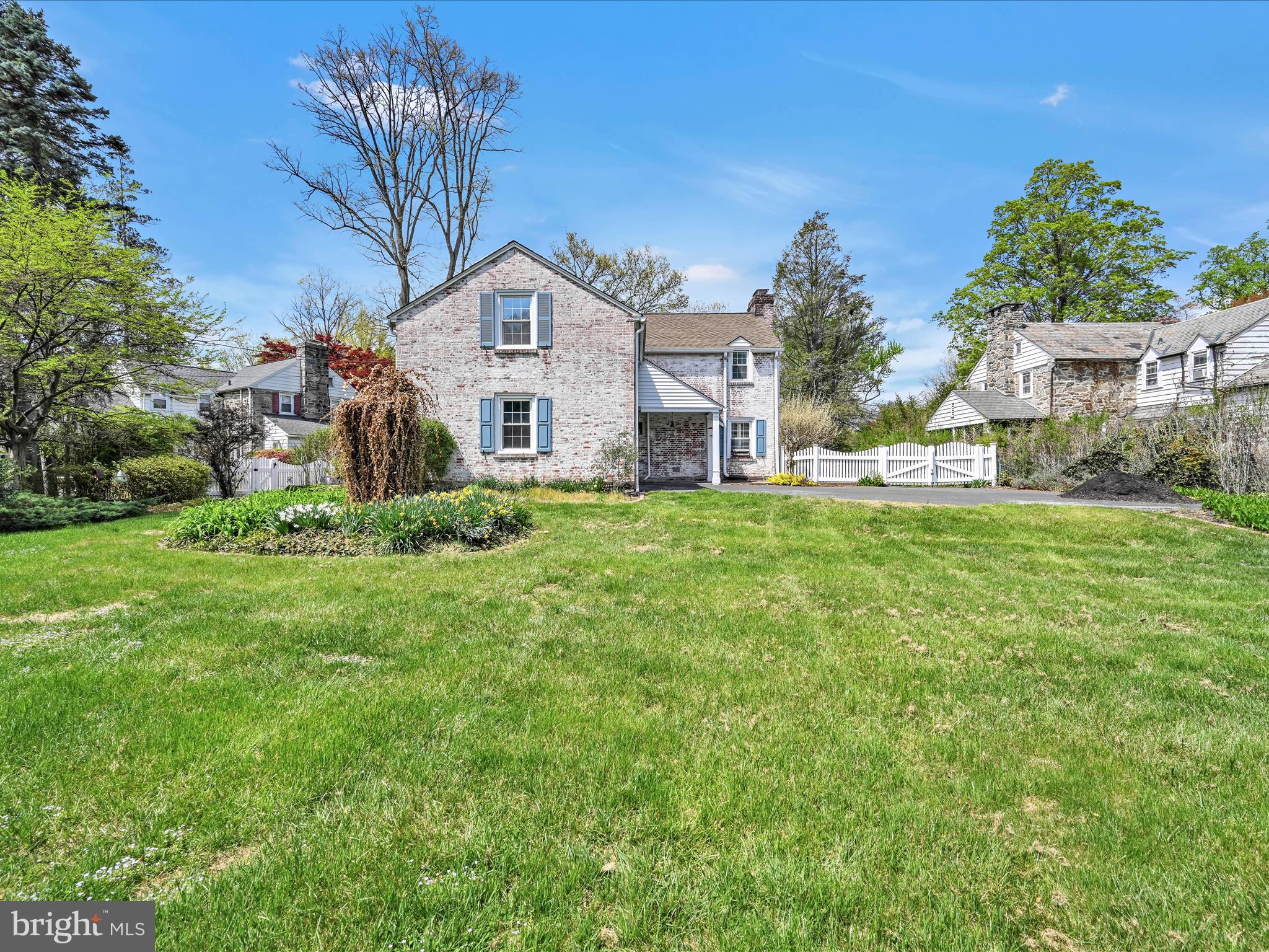 1424 Hillside Road Wynnewood, PA 19096 - Photo 8 of 14 Side