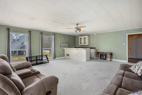 $220,000 | 18739 River Bend Road, Maurepas, LA 70449