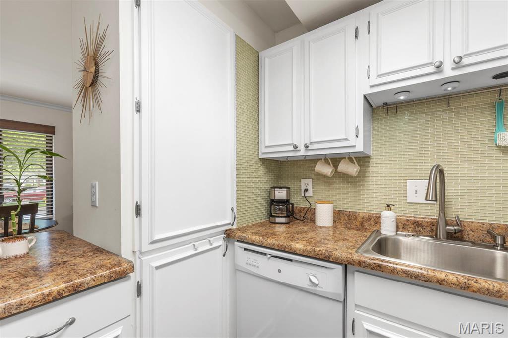 321 Barrington Square Estates, Unit D St. Louis, MO 63122 - Photo 10 of 30