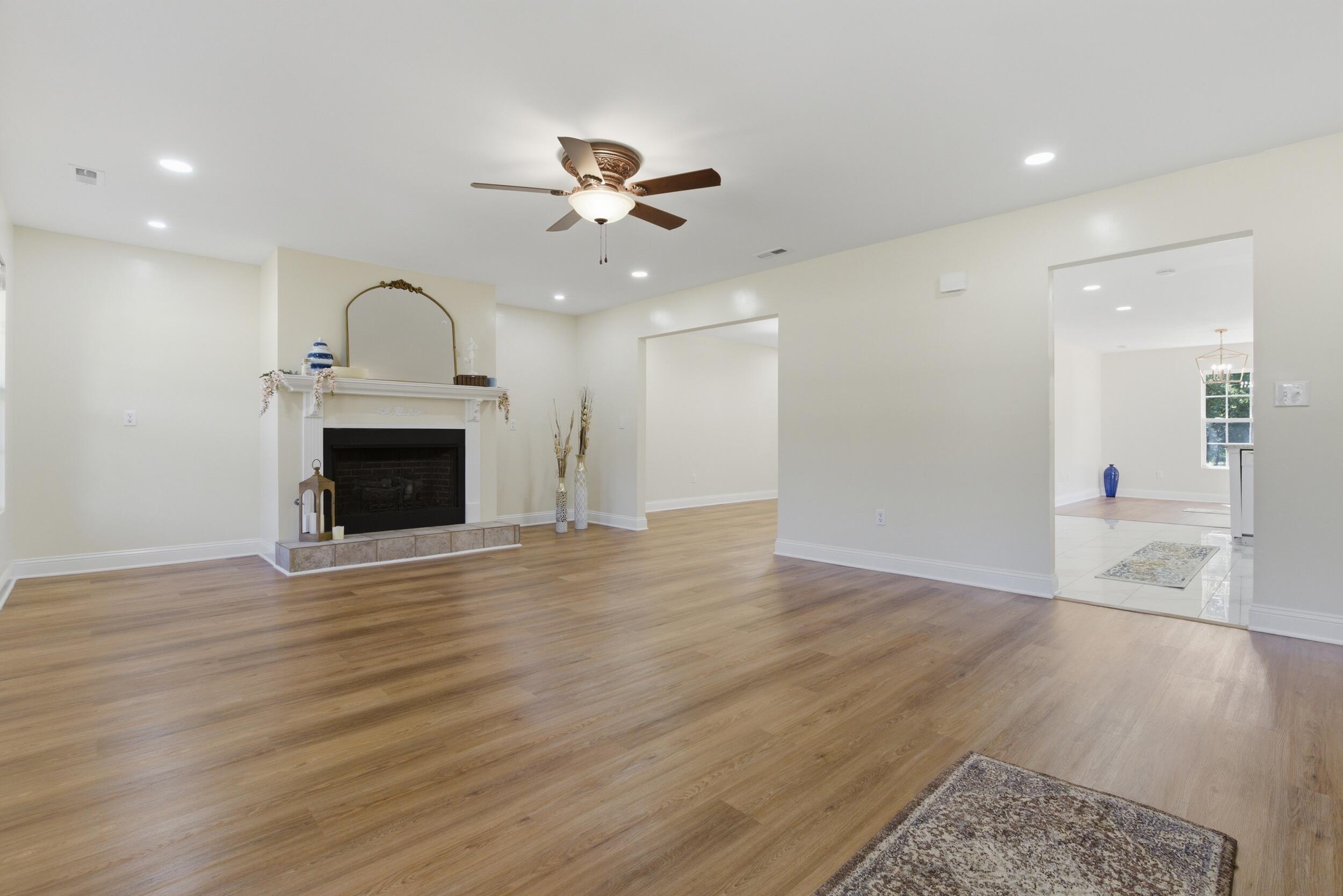 956 St Matthews Road St. Matthews, SC 29135 - Photo 6 of 45 4_dsc02129