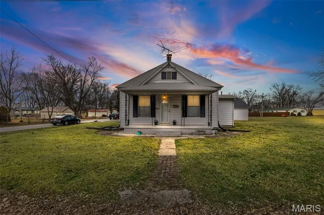 $90,000 | 801 South Borders Avenue, Marissa, IL 62257