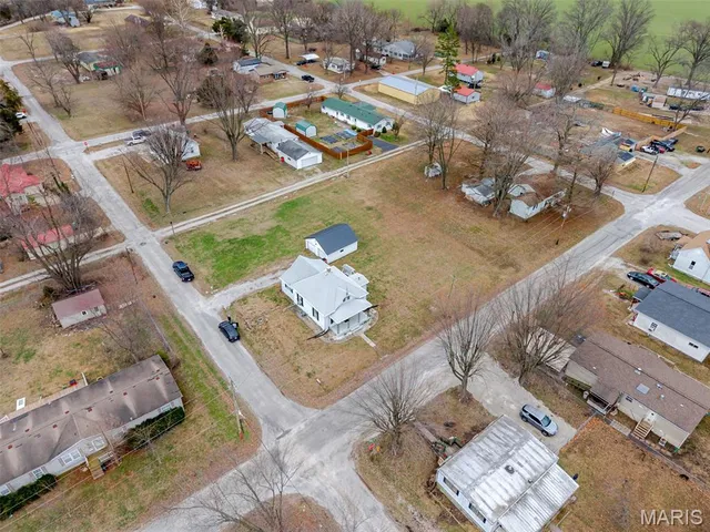 $90,000 | 801 South Borders Avenue, Marissa, IL 62257