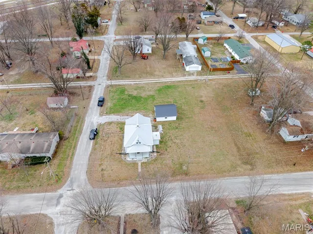 $90,000 | 801 South Borders Avenue, Marissa, IL 62257