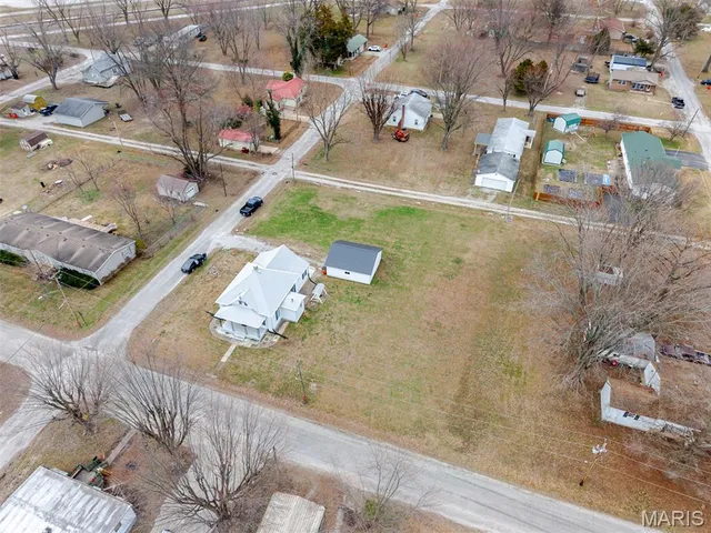 $90,000 | 801 South Borders Avenue, Marissa, IL 62257