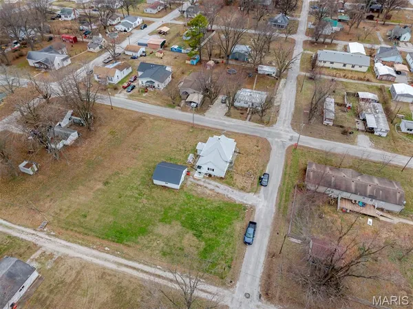 $86,000 | 801 South Borders Avenue, Marissa, IL 62257