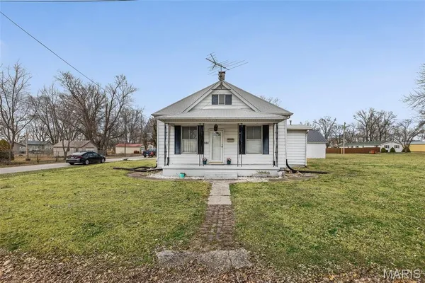 $86,000 | 801 South Borders Avenue, Marissa, IL 62257