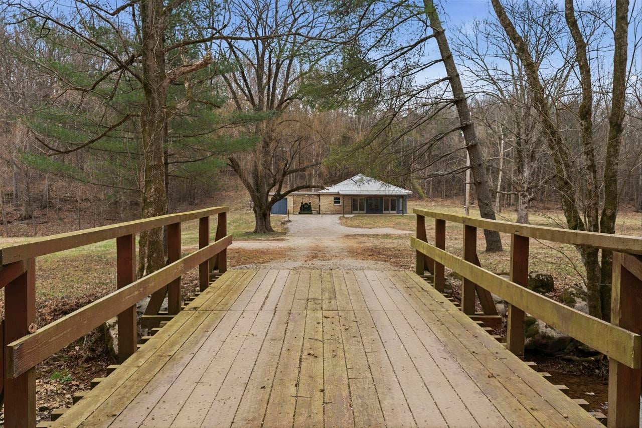 1685 Graves Road Bowling Green, KY 42104 - Photo 22 of 22 Gallery Image 22